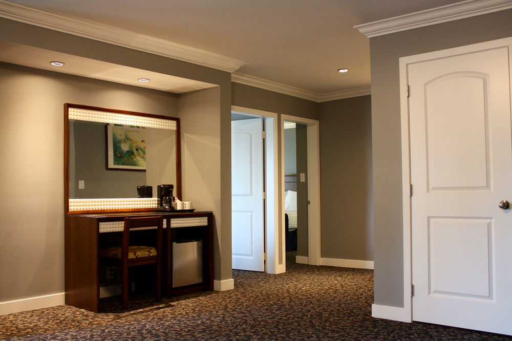 The Deluxe Hotel Vancouver Dış mekan fotoğraf